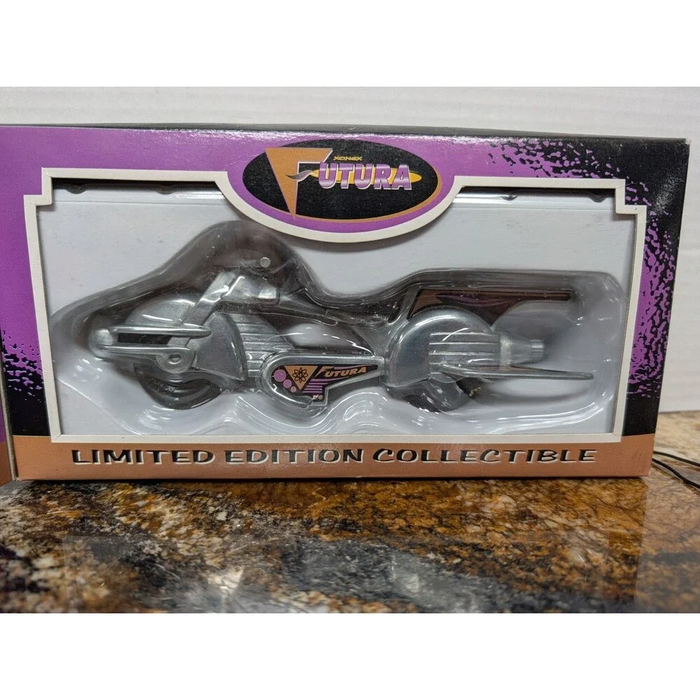Vintage NIB Xonex Futura Futuristic Motorcycle Die Cast Space Toy LTD Edition
